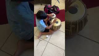 Young Tabla player in #krishna  bhajan