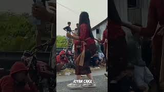 Karnaval Cewek pakai kebaya merah dan kelihatan seksi masih menjadi andalan‼️