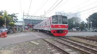 Hunting Dipagi Hari Ka Jarak Jauh/Ka Barang & Krl Commuterline Stasiun Bekasi #part2