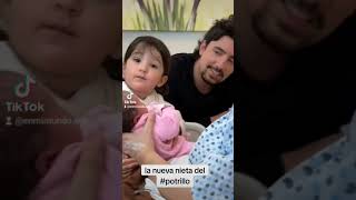 Ya es abuelo de nueva cuenta #alejandrofernandez  #alexfernandezjr #shortsfeed  #shortsviral