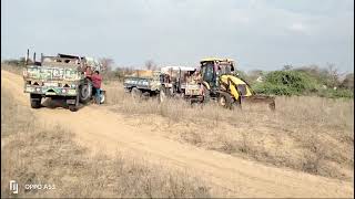 Jcb 3dx Backhoe Loader Machine Loading Red Mud In Mahindra and Swaraj Tractor | Jcb Tractor Video