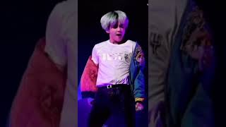 BTS V (Kim taehyung)-perfect body 🤤 with the perfect smile/ tik tok 🔥 😩💋🤒❤️