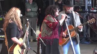 Heart w/ Neil Young - War of Man - Neil Young's Bridge School 2013