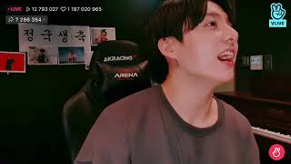 Jungkook forget that they have PARADISE song his reaction😂#Bts#jungkook#jungkookvlive