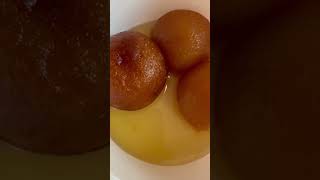 Delicious Gulab Jamun From Delhi 🇮🇳 Restaurant in Germany 🇩🇪 #gulabjamun #indiansweetseating