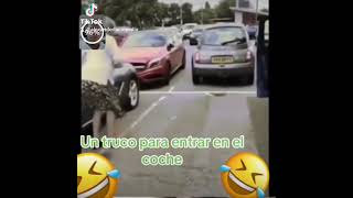 Cuando estés viejo usa este truco para entrar en el coche#short #viral #humor #bromas #comedia