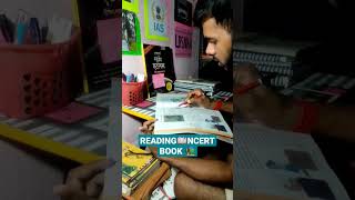 Reading📖 NCERT BOOK📕|| UPSC ASPIRANTS❤ || #shorts #short #trending #viral #upsc #ias #motivation