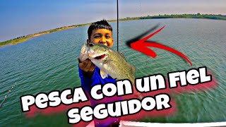 Este Niño nos dio unas clases de pesca | pesca de lobina con plásticos