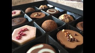 ASMR New microphone | Part 1 | Un-wrapping box of chocolates | Tapping | Crinkly sounds