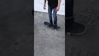 Fake heelflip