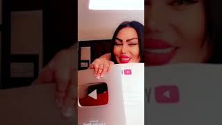 فيكم كبرت و بمحبتكم وصلت / استلمت درع اليوتيوب 😍/ شكرًا ليكم يا اجمل ناس فى الدنيا أحبكم 🥰🥰