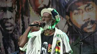 Burning Spear - Zion Higher - Africa