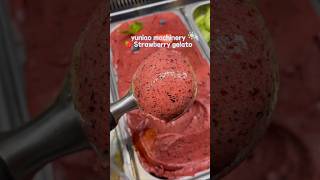 🍓 Strawberry flavored gelato #subscribe #icecreamdessert #summer #food #icecream #scooping