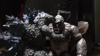 neca.playmates vs sh.monsterarts part 1