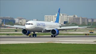 4K United Airlines Airbus A321-271NX (N14507) Crosswind Landing at O'Hare Int't Airport