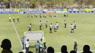 #Live 🔴 Yanga 🆚 Ihefu Sc, Shangwe la Wananchi wakipasha misuli joto.