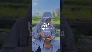 Makan di Kopi Klotok