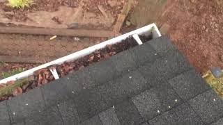 Why Water is Leaking Behind A Gutter. | Roofer911.com