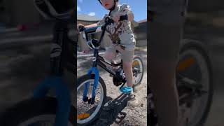 #christmas skids #bikes #bmx #kidsvideo #bmxlife #crash