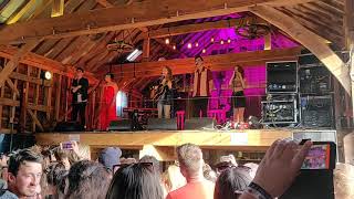 Maggie Rogers - Alaska acoustic ft Plested Lily Moore JC Stewart Maisie Peters Barn o the Farm 2019