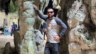 Top of batu caves ||