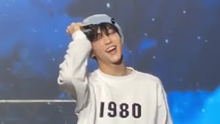 Soobin Dancing to 'OMG' by NewJeans