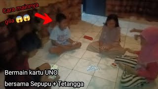 Bermain kartu ONU bersama orang-orang beleng (Yaya, Upi, Icat, dan Aura)