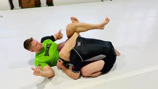 Closed guard from overhook series part 2 of 4 with Professor Uroš Čulić 🦁