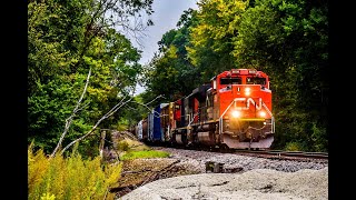 CN 8858 Takes M337 West Near Rockford Il