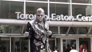 Toronto HD - Street Performer - Silver Elvis