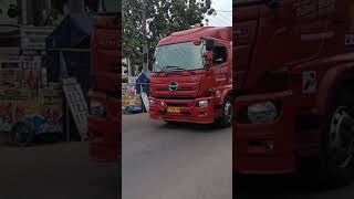 MOBIL TRUK HINO 500 PENGANGKUT LPG