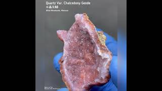 Quartz var Chalcedony Geode