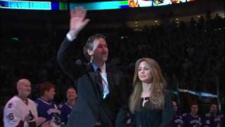 Trevor Linden's Jersey Retirement Ceremony - Banner Raising [12/17/08]