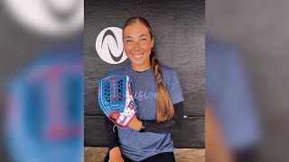 Courtney's Community Hogs: Danielle Gibson's "Austism Speaks" Glove