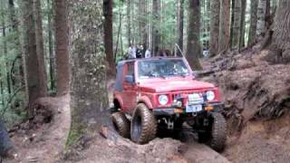 Red Suzuki Samurai with ARB Air Lockers, needs some gears next - Evans 8-15-09