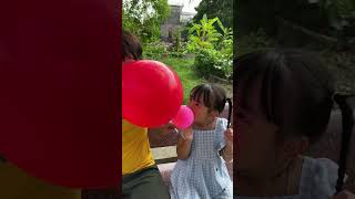 Who is the master of blowing balloons?😲😅🎈| GD Kem #shorts