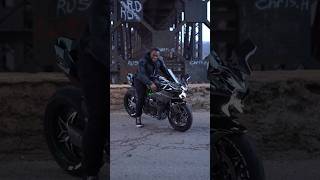 Kawasaki h2 Crazy Exhaust Sound 🔊💥#kawasaki #h2 #shorts #shortvideo #viralvideo #youtubeshorts