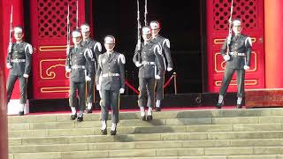 Witnessing the Changing of the Guard at Martyrs' Shrine in Taiwan with Eva's Best Luxury Travel!