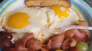 BREAKFAST MUKBANG 🍳🧇🥓