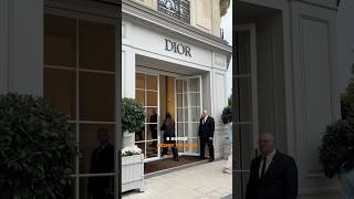 А вы бы хотели попасть в этот музей? 📍 Dior Montaigne 30, avenue Montaigne 🤍  #париж #диор #dior