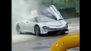 Prototype Mclaren Speedtail Catches Fire