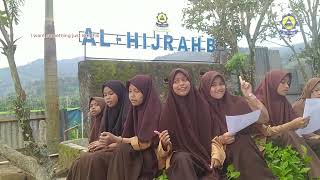 English Club Sapa Al Hijrah - Weekend Class (A Song - something just like this)