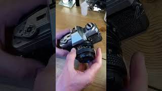 Minolta X-370 SR (MD) Lens Removal and Mounting in One Minute