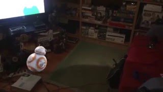 V redakcií gamefruit.sk nás navštívil BB-8 z filmu Star Wars 7: Sila sa prebúdza