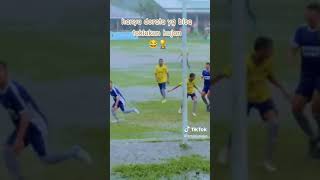 Ini Baru Penakluk Hujan!!  Bermain Bola Disaat Hujan Besar dan Lapangan Penuh Air