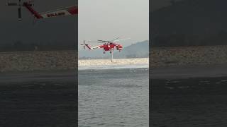 WILDFIRE! Helicopter Refilling in Lake Arrowhead to Fight the Line Fire