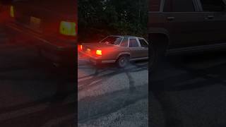 ‘91 LTD Crown Victoria BURNOUTS! LOUD Dual Exhaust #burnout #exhaustsound #builtfordtough #crownvic