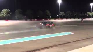 Bugatti Veyron Drift !!!