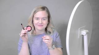 Beauty tutorial: Saoirse Ronan’s peachy makeup