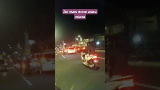 TUGU JOGJA SAAT MALAM HARI